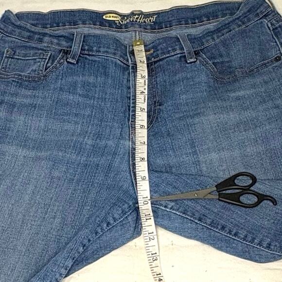 Old Navy The Sweetheart Jeans Women’s 12 Short | Light Blue Straight Leg - Picture 9 of 11